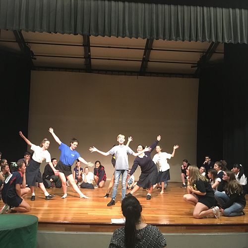 N.Y.C - Annie (Star-to-be) 