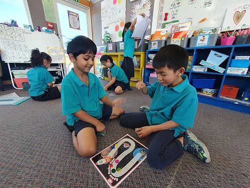 Ayushman and Xiaoyuan playing 'Space Rocket Ride'