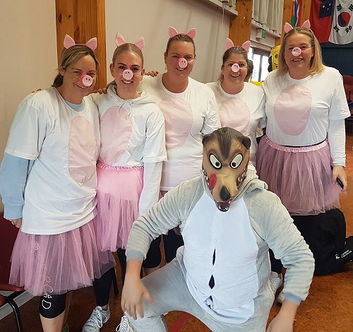 The Big Bad Wolf and his 5 little Pigs
