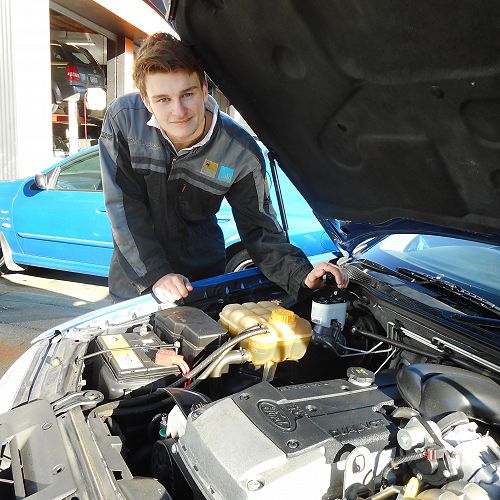 Hunter Henderson - Vaughan Motors