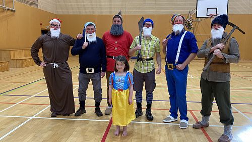 Snow White and the Six Dwarfs - 2021