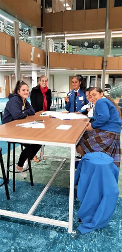 Year 9 and 10 Students at the Pacific Incubate Programme Entrepreneurship meeting. 