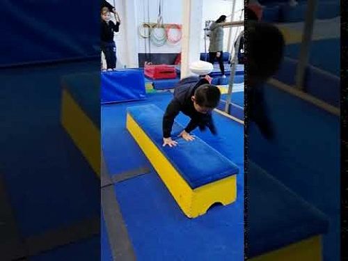 Video: Dylan doing bunny hops over the box.