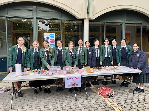 The bakers are ready to go!