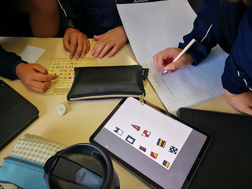 Decoding naval flags