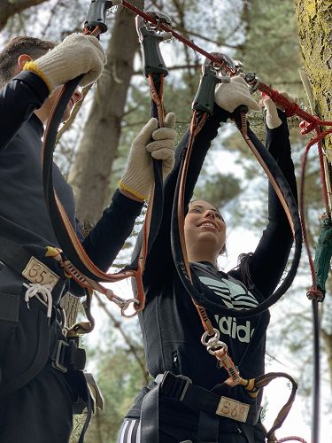 Andreas HAMALAINEN and Becca GOMES VENTUROSO