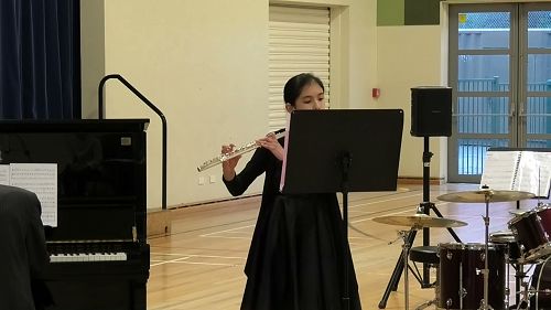 Video: Amanda Yang, year 8, student of Anna Just, “From Ragtime to Riches”by Mark Nightingale