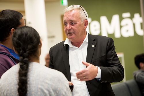 Derek King, Cargill speaking with students