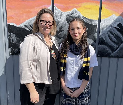 Giulietta Doig (right) with Anna Straker, Board of Trustees Deputy Chair, (left).