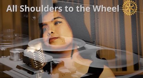 Mica Torre - lead vocalist