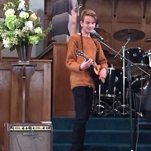Trent Hawthorne performing at Knox Church