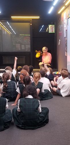 Harold sharing with the year 2/3 class about how to be a good friend.