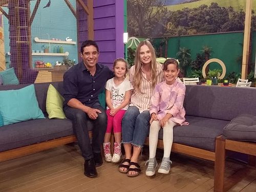 Diamond and Krystal visit Fanimals TV