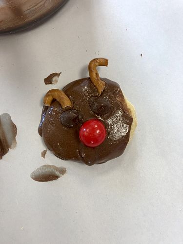 Another reindeer cookie.
