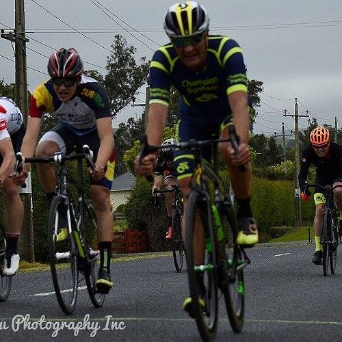 Ben
Hogan (Subway top) contesting Monday night’s sprint
