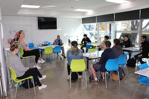 Rowan Milburn meeting with the Student Council