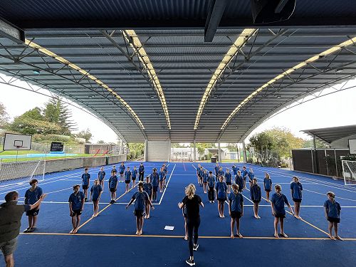 Omokoroa No.1 School Cheer