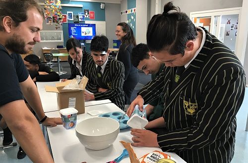 Tauira at Mana College made bath bombs with rimurimu, which is known to contain moisturisers and antioxidants.