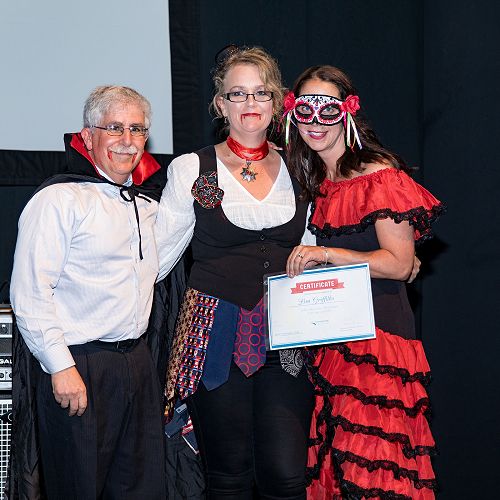Lisa Griffith's receiving the Nurses Travel Award at the Annual Scientific Meeting of the New Zealand Society of Gastroenterology.