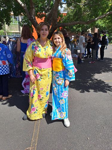 Students dressed in Japanese costumes