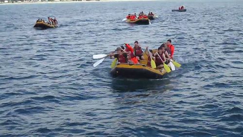 Video: Raft paddling