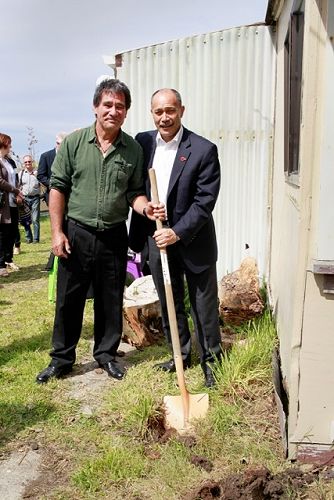 Governor General and Tuwhare Trust Patron Sir Jerr
