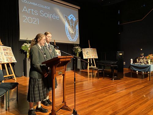 Miss Rita Close and Miss Charlotte Werner (Arts Prefects, 2021)