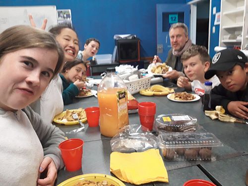 Eating for energy was very important.  Thanks to Victoria's Mum for doing the catering!