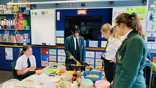 Year 10 Chinese cooking noddles