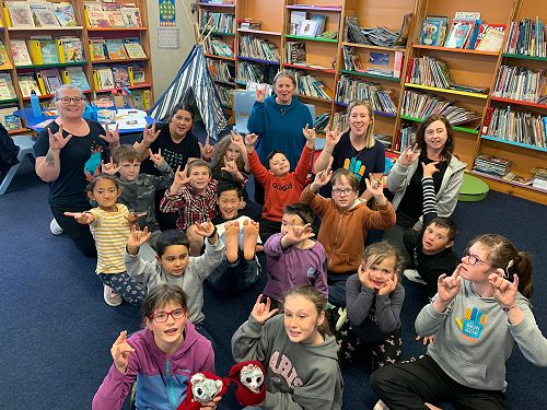 NZSL week celebrations