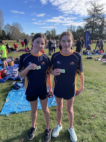 Year 8 Girls : Taya Reid and Haana Thorp