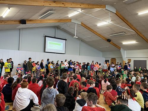 Oaklands countries all together after the parade