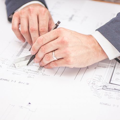 Specialist-consultant