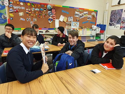 Meikei High school students visit to Year 9 Japanese class.