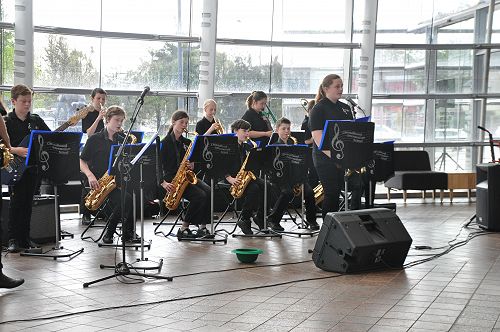 Jazz Band at the Art Gallery