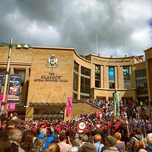 The crowds come out to see pipe bands from all over the world.