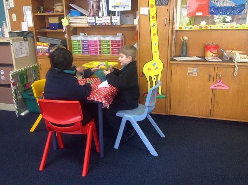 Cafe is our station for a healthy snack.  This station promotes our tamariki to self regulate themselves when hungry and provides fabulous opportunities for developing oral language and table etiquette. 