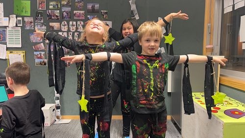 Nina, Cooper I and Eden in their Production costumes!