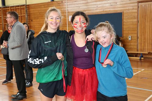 Year 10 Girls, Lily Tonasci, Nova Taukamo, McKenzie Drage 