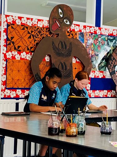 In Art class with friend