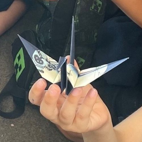 The origami swan Kosei made for each student.