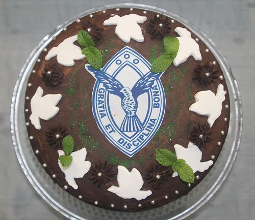 The beautiful (and delicious) cake made by Mrs Annette Freeman