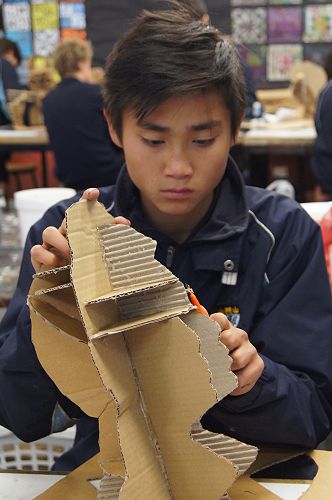 Art sculpture; Thomas Than