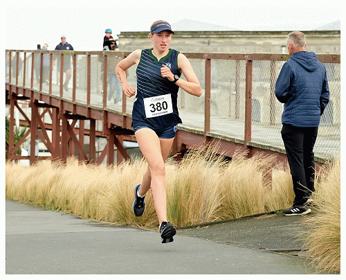 Year 11 Columba Runner Lila