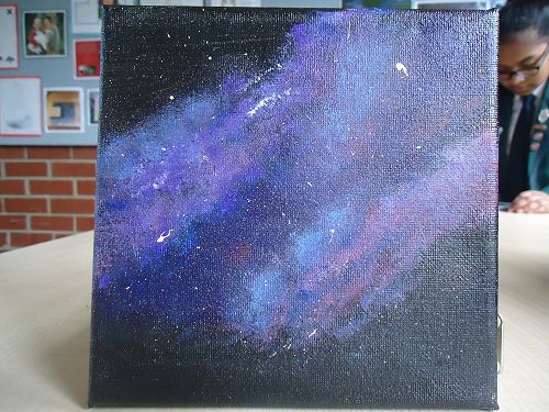 Sian Robertson explored how to paint a night sky on canvas. 
