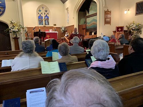 Bishop Steve preaches at St Peter's Queenstown