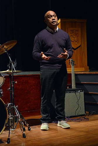 Hone Kouka addresses the audience.