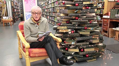 Video: 2015 Daniel O'Leary Reads in Kennys