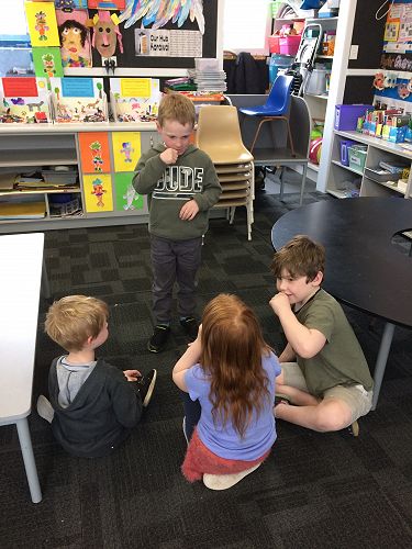 Samoan Sasa, climbing the coconut tree moves