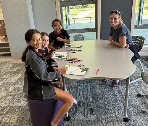 Creating our memory artwork with Emma in Pōhutukawa